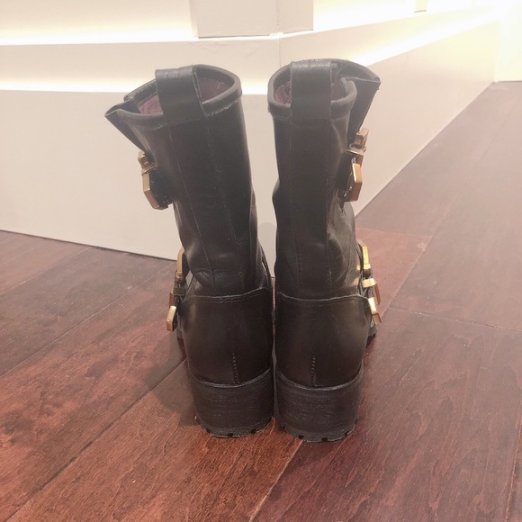 Cowhide boots - Picture 3 of 5